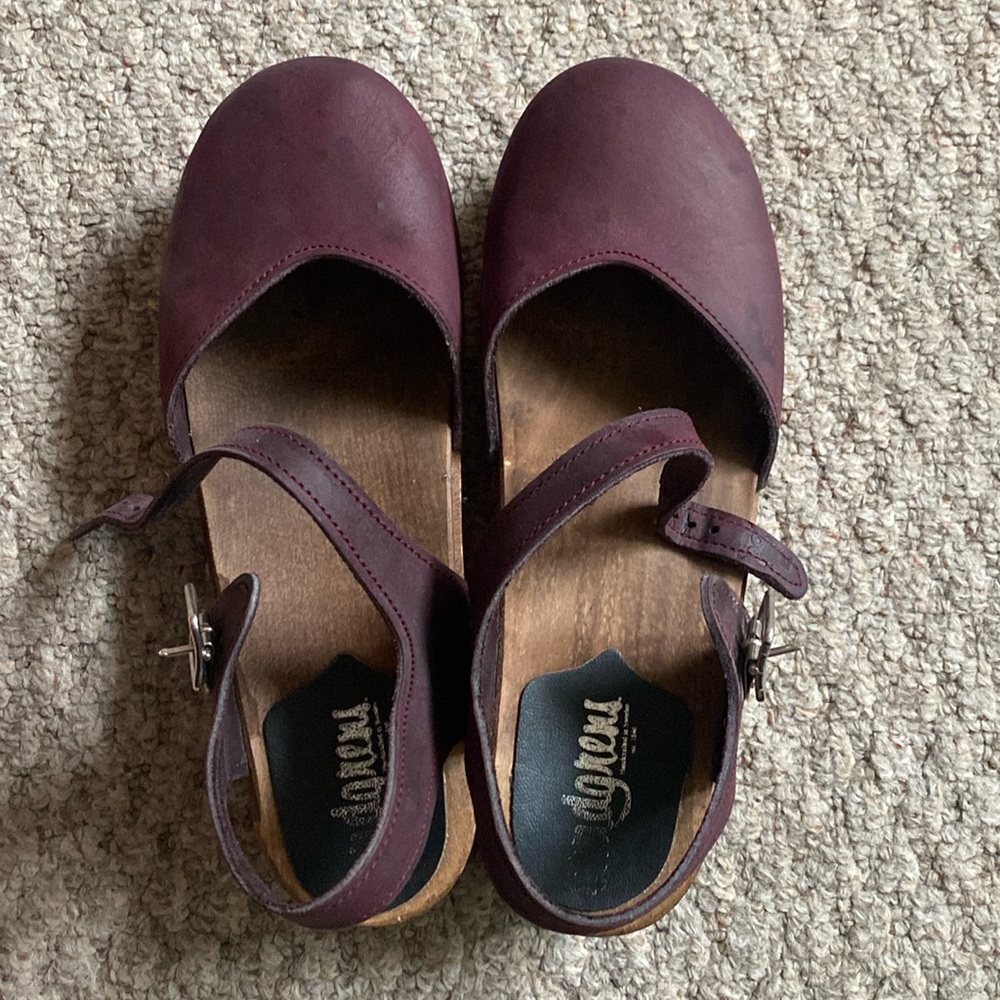 Sandgrens Saragasso Mary Jane Clogs Size 40 Plum